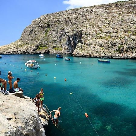 דירות Seafront Penthouse With Terrace In Xlendi, Gozo מראה חיצוני תמונה