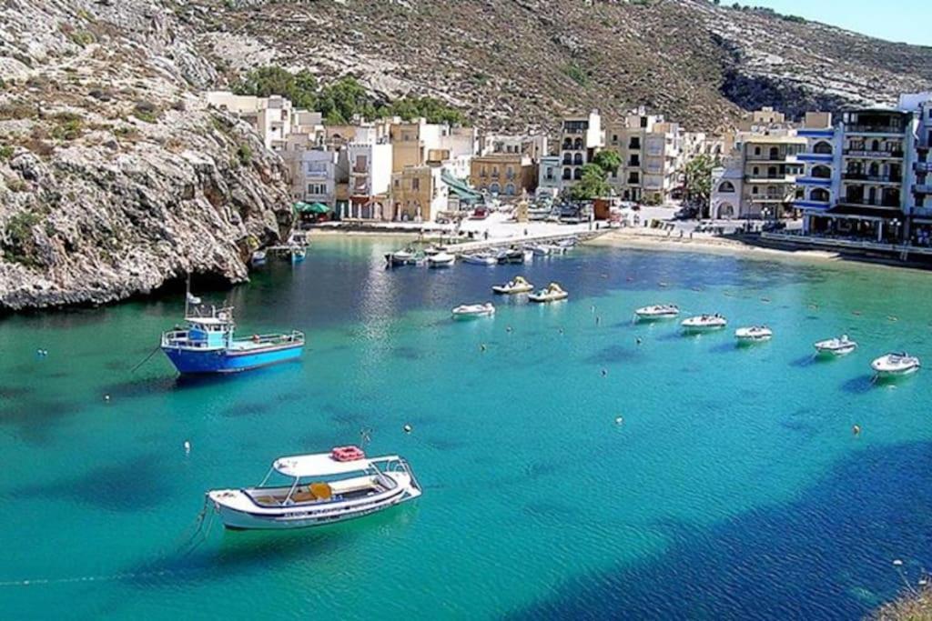 דירות Seafront Penthouse With Terrace In Xlendi, Gozo מראה חיצוני תמונה